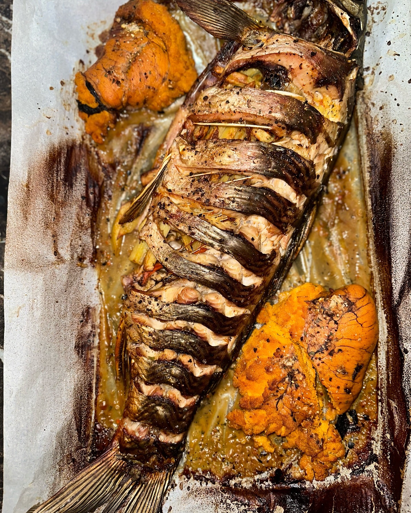 Karp grillowany w marynacie cytrynowo-ziołowej